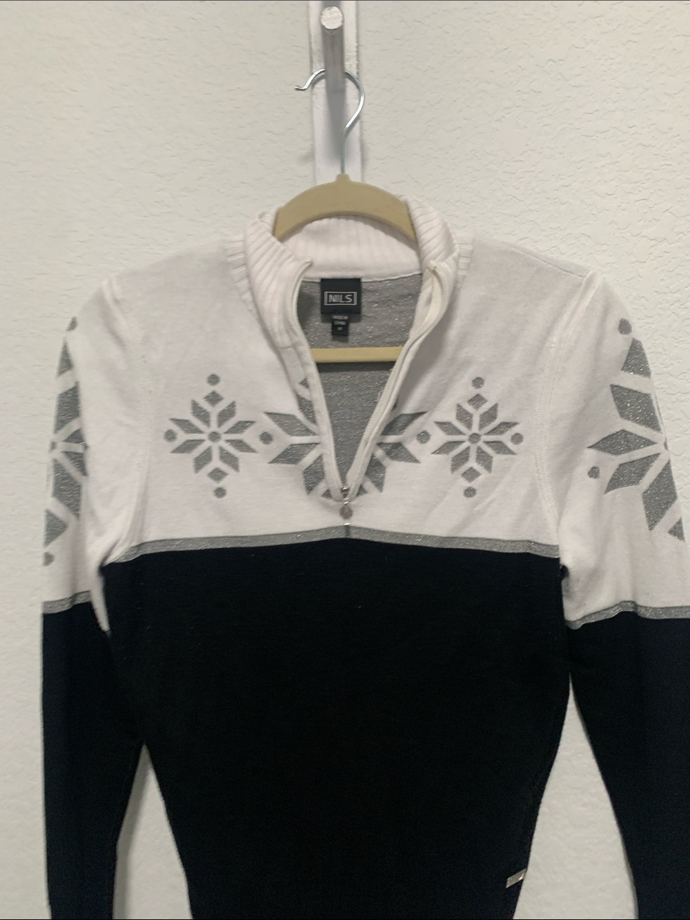 NILS Black & White Half-Zip Snowflake Sweater - Picture 3 of 8